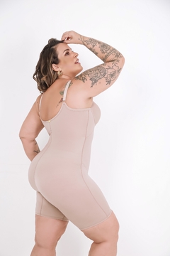 Modelador Macaquinho Liso Plus Size - comprar online