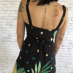 Vestido Preto com flores na internet