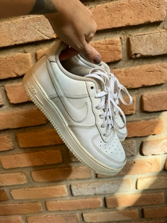 Nike Air Force na internet