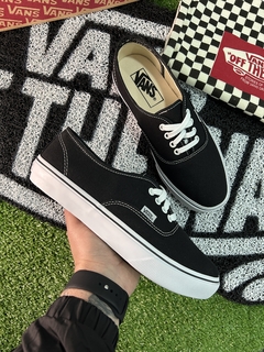 TÊNIS AUTHENTIC BLACK - comprar online