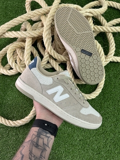 NEW BALANCE 300 BEGE na internet