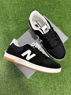 NEW BALANCE 300 PRETO