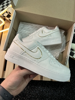 Nike - Air Force AF1 Ouro