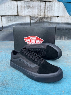 Vans Old Skool V1 BLACK - Ferrero Store