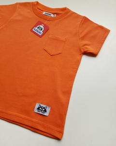 Remera Koi naranja en internet