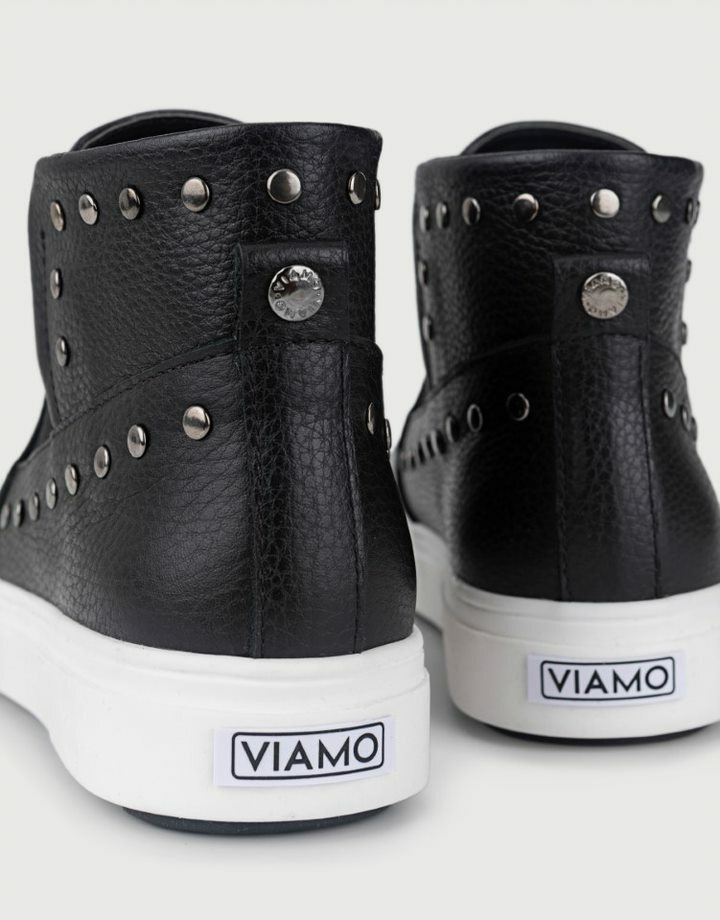 ZAPATILLAS DE CUERO CEYLAN NEGRO BY VIAMO