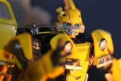 Robot Transformer Amarillo - El Arca del Juguete