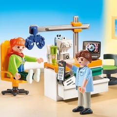 Oftalmólogo y Paciente Playmobil en internet
