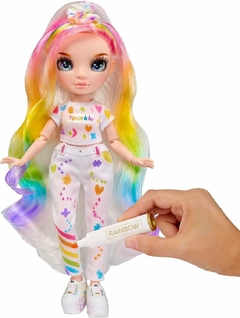 Muñeca Rainbow High Colorea Y Crea Moda en internet