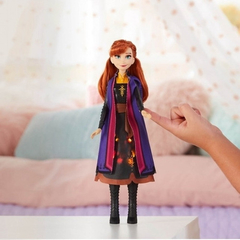 Muñeca Ana Frozen 2 Con Luz Light Up Doll - comprar online