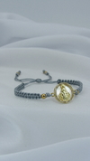 Pulsera virgen en gris claro