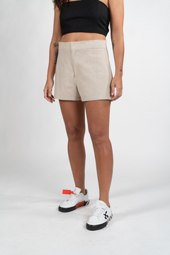 Shorts Capri Areia