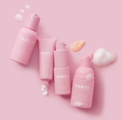 ** PRE ORDEN** 4-PIECE MINI SET • KYLIESKIN - comprar en línea