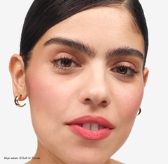 **PRE ORDEN** Glossier- G Suit Soft Touch Lip Crème en internet