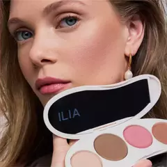 **PRE ORDEN** ILIA- The Ethereal Baked Face Palette - Long-Wear Bronzer, Highlighter & Blush en internet