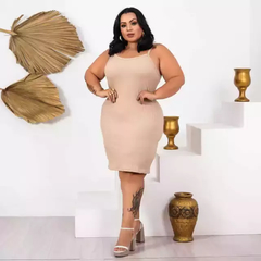 Vestido Alcinha Plus Size Amêndoa na internet