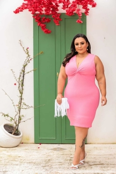 Vestido Midi Canelado Nozinho Plus Size Rosa Camélia - comprar online