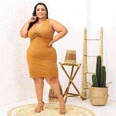 Vestido Midi Canelado Nozinho Plus Size Caramelo na internet