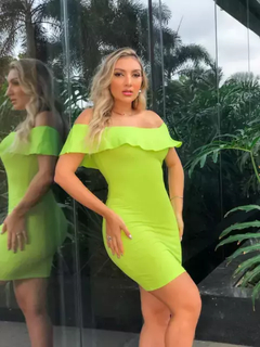 Vestido Curto Canelado Babado em Cima Verde Limão na internet