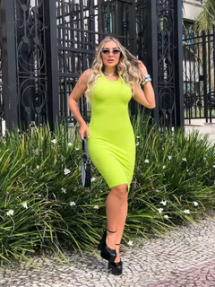 Vestido Midi Canelado Regata Verde Limão - comprar online