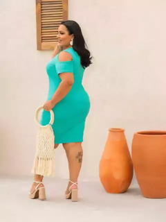 Vestido Midi Canelado Recorte Na Manga Plus Size Tiffany na internet