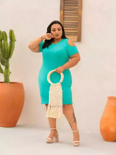 Vestido Midi Canelado Recorte Na Manga Plus Size Tiffany - loja online