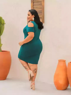 Vestido Midi Canelado Recorte Na Manga Plus Size Verde Jade - comprar online