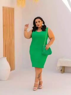 Vestido Midi Canelado Regata Plus Size Verde Esmeralda - Ímpeto Modas