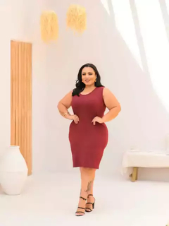 Vestido Midi Canelado Regata Plus Size Marsala - comprar online