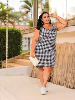 Vestido Midi Canelado Regata Plus Size Pied De Poule - comprar online