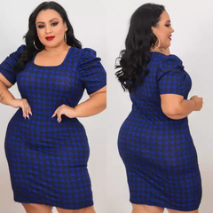 Vestido Midi Canelado Manga Bufante Plus Size Pied De Poule Preto Com Azul Bic