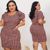 Vestido Midi Canelado Manga Bufante Plus Size Pied De Poule Preto Com Rosê