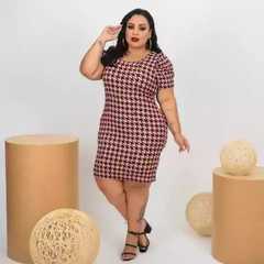 Vestido Midi Canelado Manga Bufante Plus Size Pied De Poule Preto Com Rosê - Ímpeto Modas