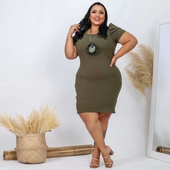 Vestido Midi Canelado Manga Bufante Plus Size Verde Militar na internet