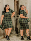 Vestido Midi Canelado Manga Bufante Plus Size Xadrez Preto Com Verde Militar