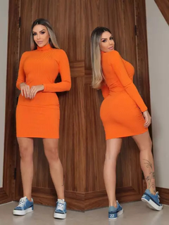 Vestido Midi Gola Alta Manga Longa Tangerina