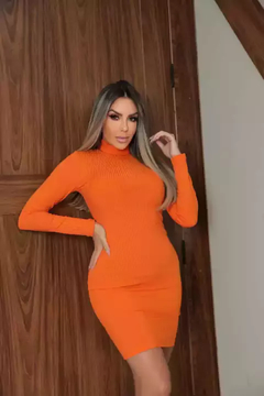 Vestido Midi Gola Alta Manga Longa Tangerina na internet