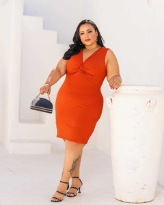 Vestido Midi Canelado Nozinho Plus Size Terracota - comprar online