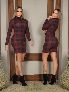 Vestido Midi Gola Alta Manga Longa Xadrez Preto Com Marsala