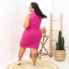 Vestido Midi Canelado Nozinho Plus Size Fúcsia na internet