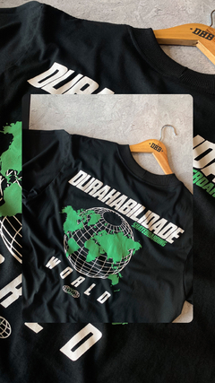 CAMISETA DHB Preta World - DURAHABILIDADE SKATESHOP