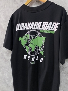 CAMISETA DHB Preta World - comprar online