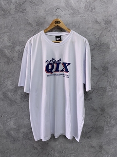 Camiseta QIX trade mark branca/azul