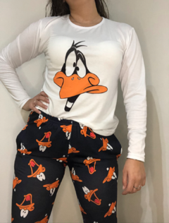 Pijama estampado Pato Lucas MANGAS LARGAS - comprar online