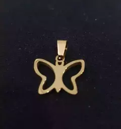 Dije mariposa acero dorado