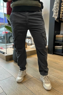 PANTALÓN NUT CARGO GRIS