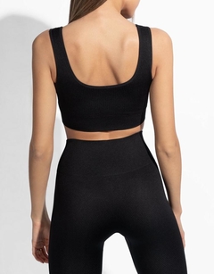 TOP RIBBON BLACK SEAMLESS en internet