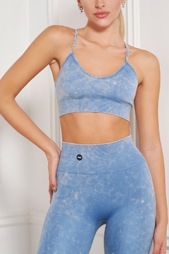 TOP SEAMLESS ZIPPED BLUE - comprar online