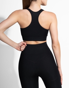 RIBBED CROSS BLACK SEAMLESS TOP - comprar online