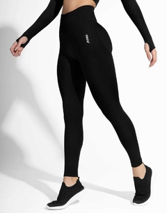 SEAMLESS FIT BLACK - comprar online